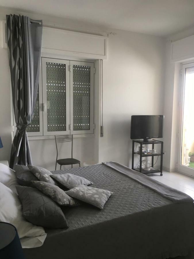 Charlottemaison Bed & Breakfast Cagliari Dış mekan fotoğraf